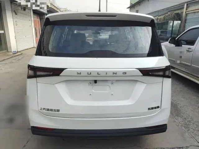 Wuling Motors Wuling Jiachen 2022 1.5L Manual Joy Elite — Фото автомобиля 5