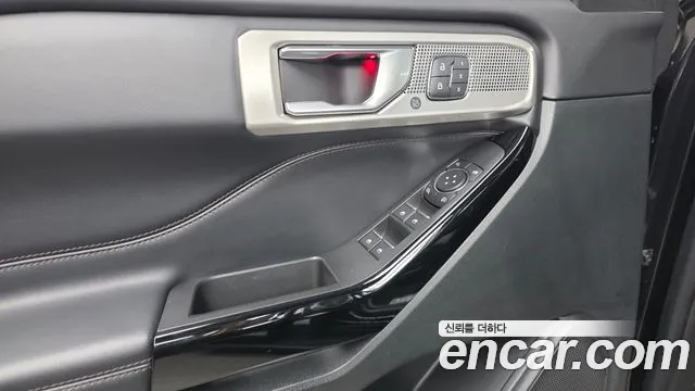 Ford Explorer Explorer 6 поколение 3.0 Platinum 4WD — Фото автомобиля 17