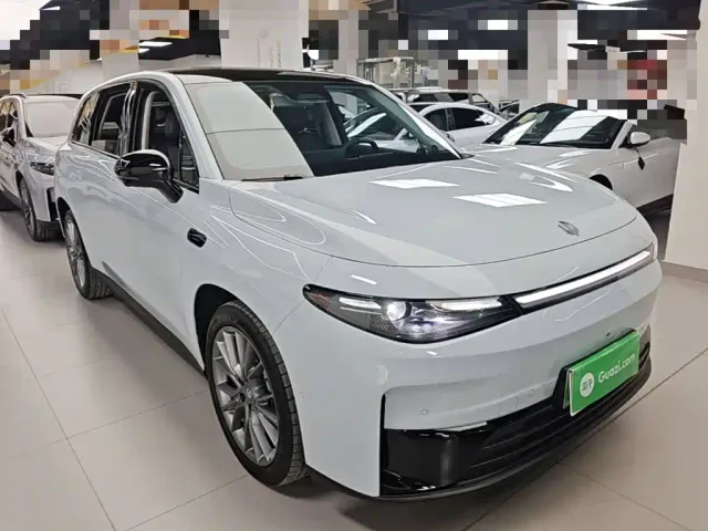 Leapmotor C10 — Фото автомобиля 3