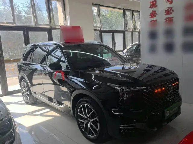 GAC Trumpchi GS8 — Фото автомобиля 11