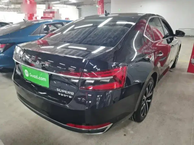 Skoda Superb — Фото автомобиля 6