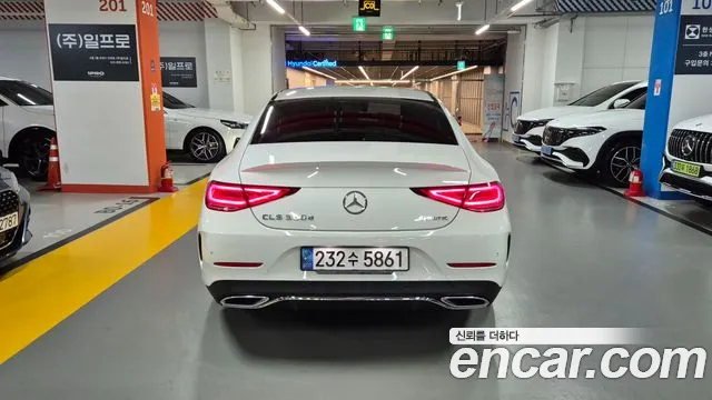 Mercedes-Benz CLS-Class — Фото автомобиля 3