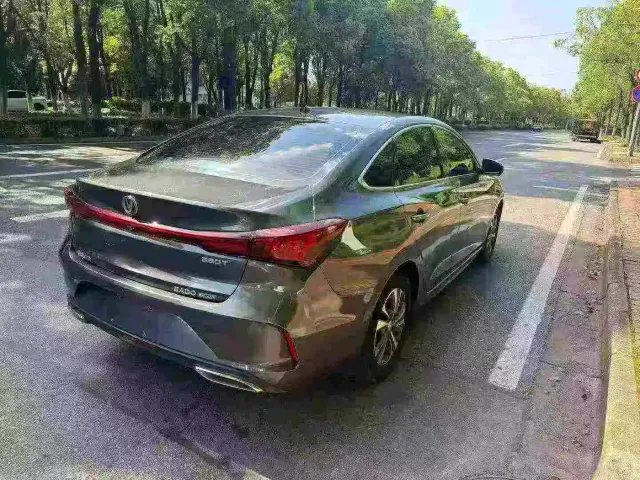 Changan Eado — Фото автомобиля 8
