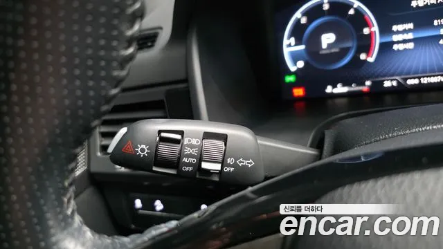 KG_Mobility_Ssangyong Rexton Новый Rexton Sport Khan Дизель 2.2 4WD — Фото автомобиля 22