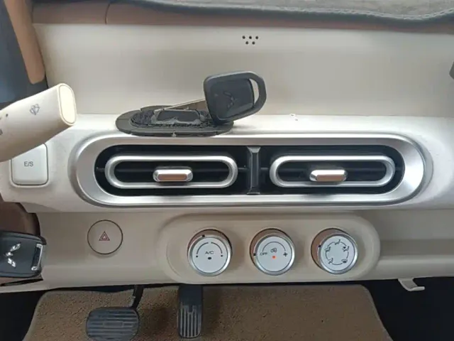 Wuling Hongguang Mini EV — Фото автомобиля 12