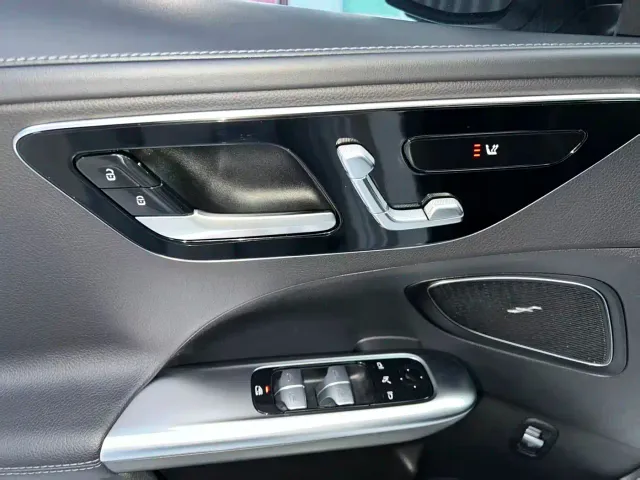 Mercedes-Benz C-Class — Фото автомобиля 13