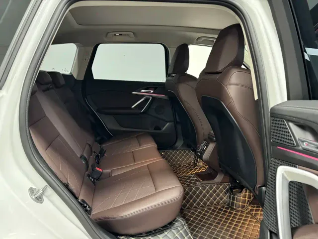 BMW X1 — Фото автомобиля 16