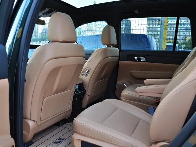 Li Auto ONE — Фото автомобиля 7