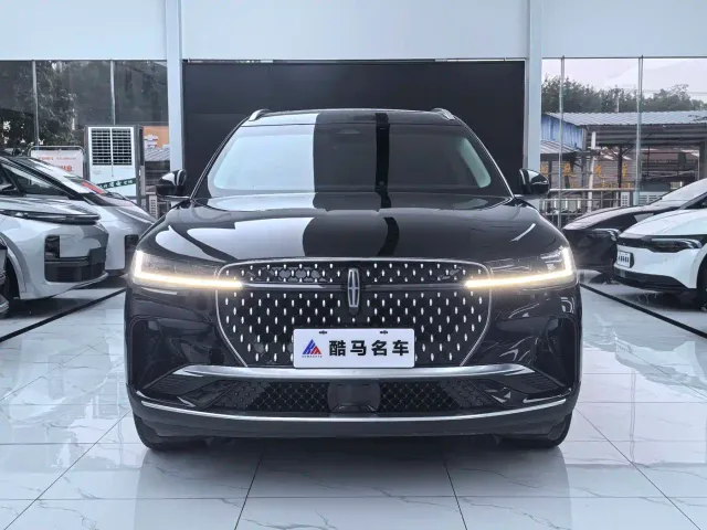 Lincoln Nautilus — Фото автомобиля 2