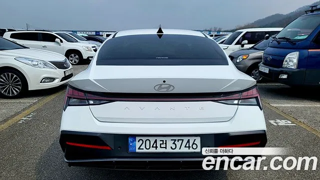 Hyundai AVANTE Modern — Фото автомобиля 4