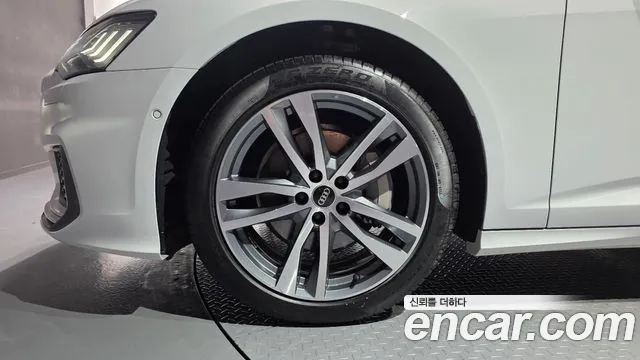 Audi A6 45 TFSI Premium — Фото автомобиля 5