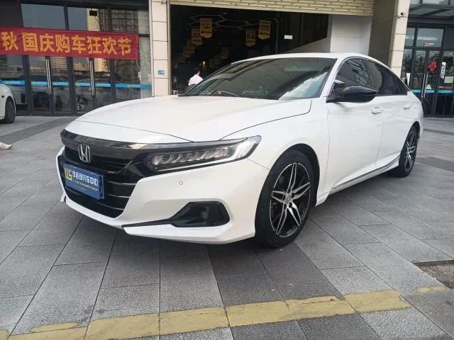 Фотография автомобиля — Honda Accord