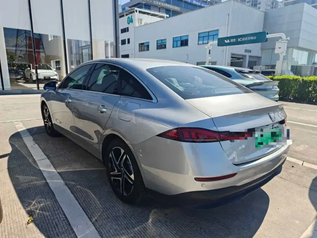 Roewe D7 — Фото автомобиля 2