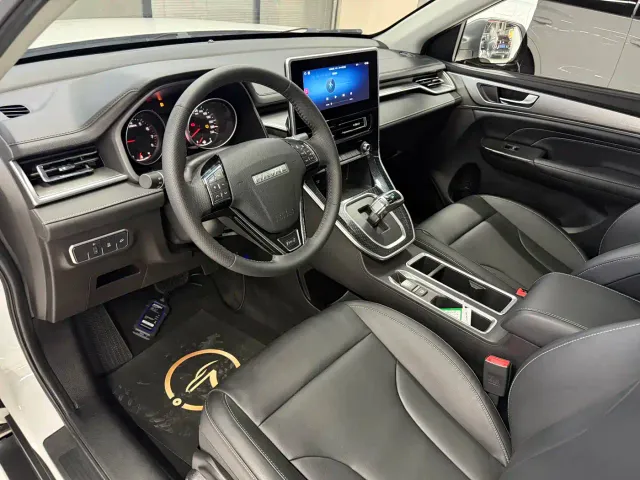 Haval M6 — Фото автомобиля 14