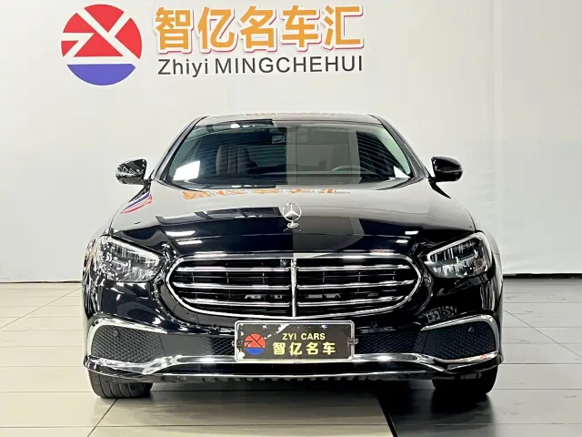 Mercedes-Benz E-Class — Фото автомобиля 2