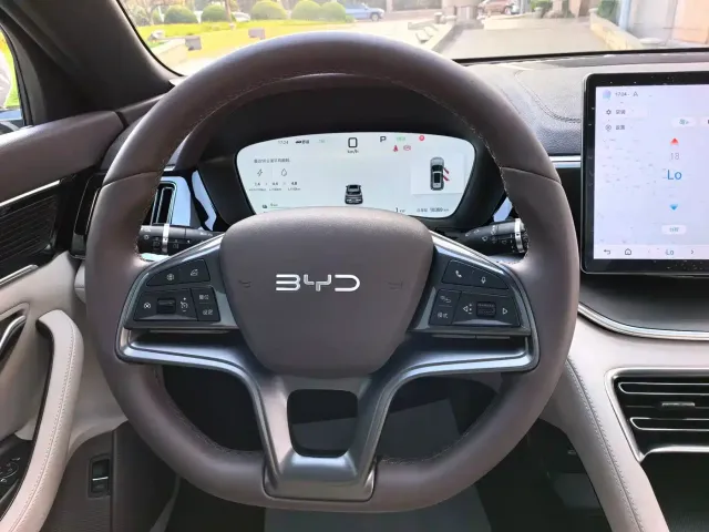 BYD Song PLUS — Фото автомобиля 13