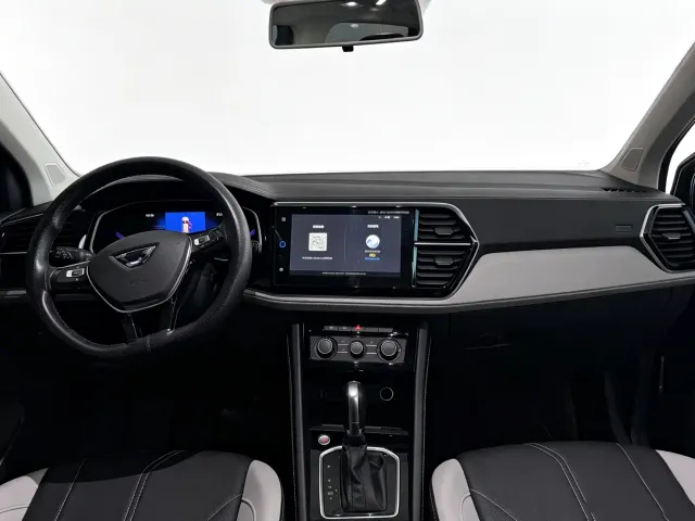 Jetta VS7 — Фото автомобиля 10