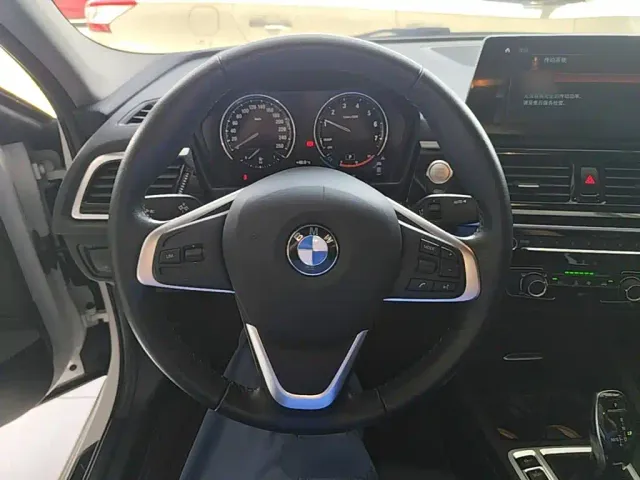 BMW 1 Series — Фото автомобиля 10