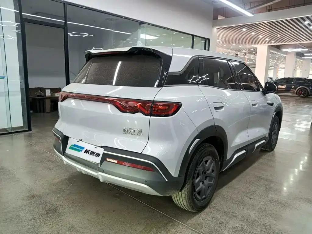 BYD Yuan UP 2024 401KM Vitality Edition — Фото автомобиля 3