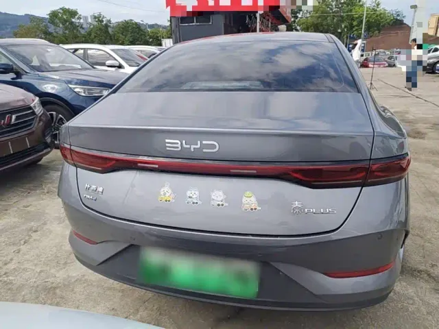 BYD Qin PLUS — Фото автомобиля 5