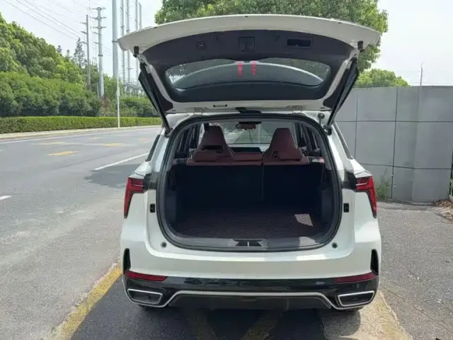 Changan CS75 Plus — Фото автомобиля 5