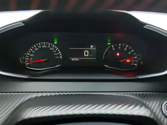 Peugeot 2008 — Фото автомобиля 14