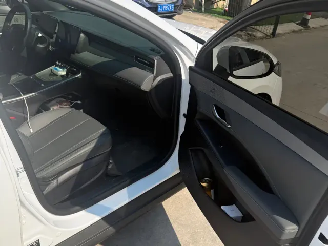 BYD Qin PLUS — Фото автомобиля 10