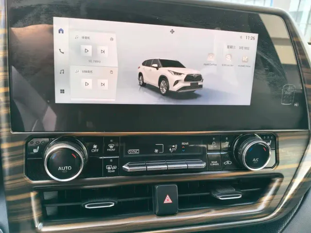 Toyota Highlander — Фото автомобиля 8