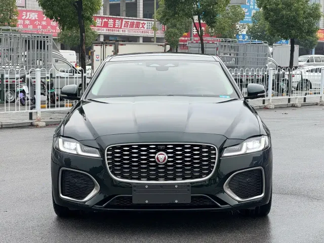 Jaguar XFL — Фото автомобиля 2