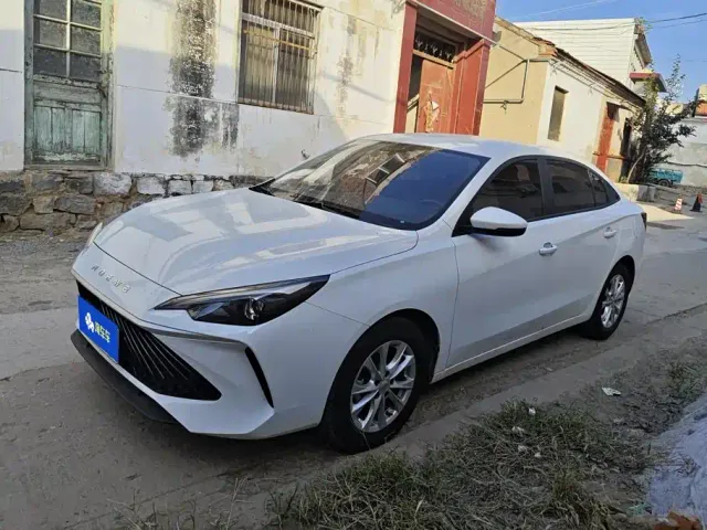 Фотография автомобиля — Roewe i5