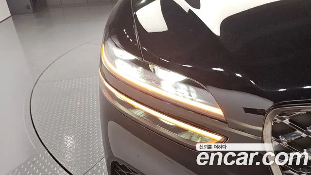 Genesis GV70 — Фото автомобиля 7