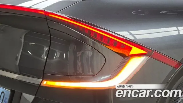 Kia EV6 — Фото автомобиля 20