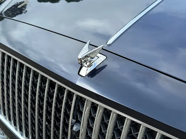Bentley Flying Spur — Фото автомобиля 9