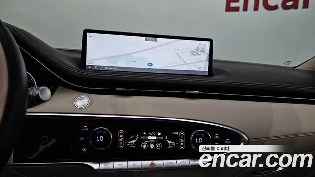 Genesis GV70 — Фото автомобиля 15