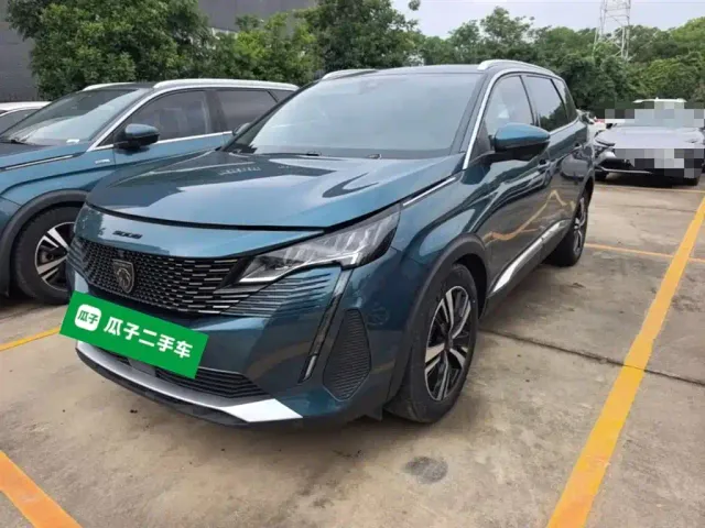 Фотография автомобиля — Peugeot 5008