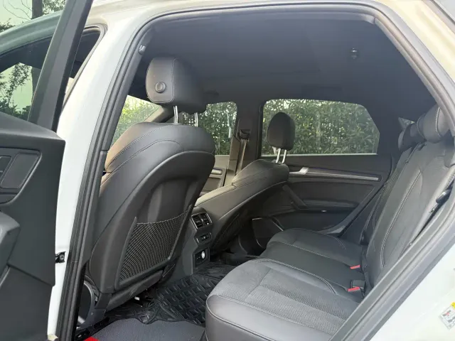 Audi Q5L Sportback — Фото автомобиля 4