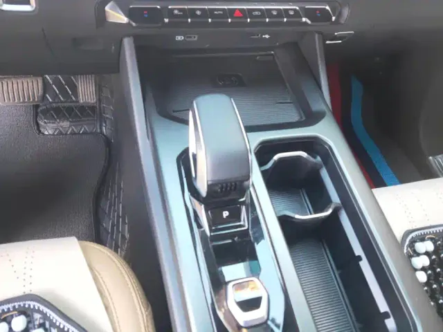 Geely Haoyue L — Фото автомобиля 16