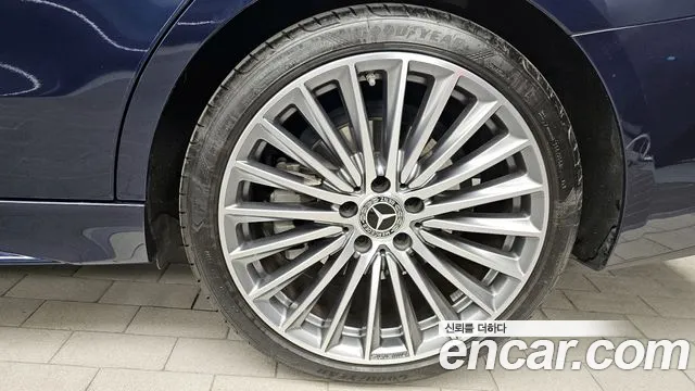 Mercedes-Benz C-Class — Фото автомобиля 5