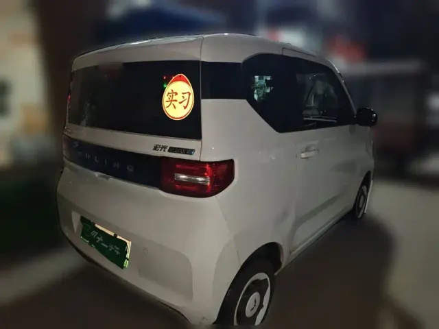 Wuling Hongguang Mini EV — Фото автомобиля 4