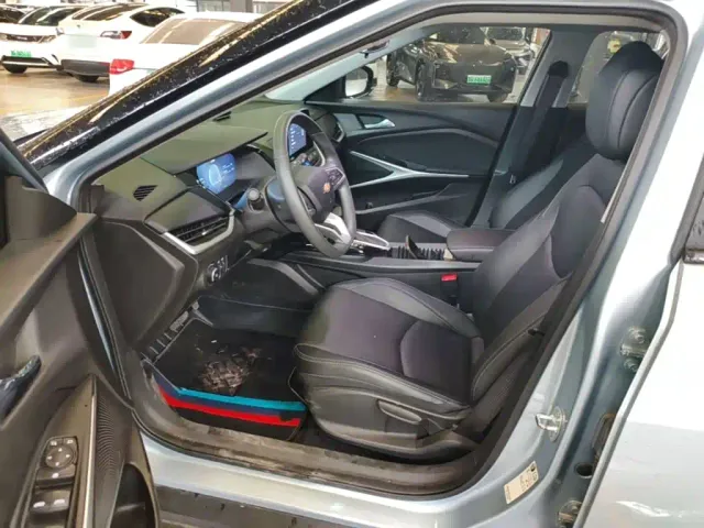 Chevrolet Menlo — Фото автомобиля 11
