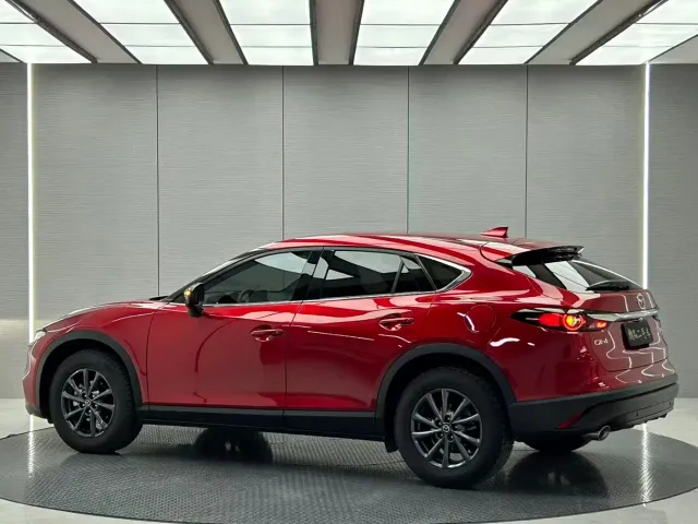 Mazda CX-4 — Фото автомобиля 3