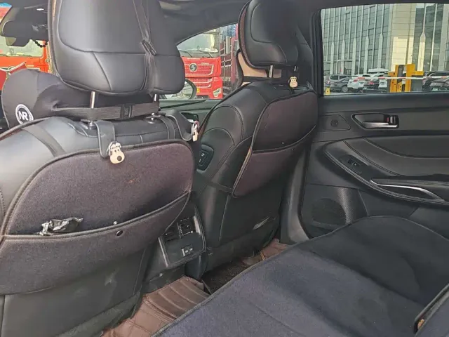 Toyota Avalon — Фото автомобиля 7
