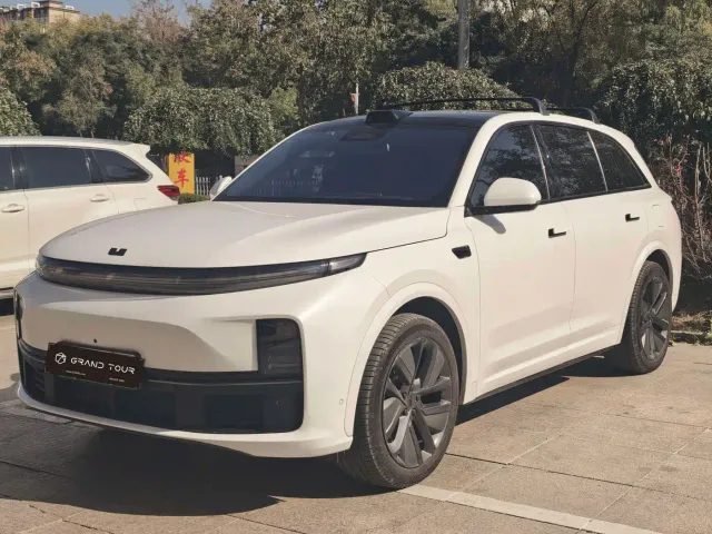 Фотография автомобиля — Li Auto L7