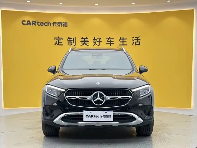 Фотография автомобиля — Mercedes-Benz GLC-Class