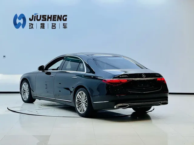 Mercedes-Benz S-Class — Фото автомобиля 4