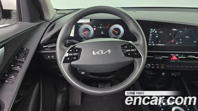 Kia Niro New — Фото автомобиля 19