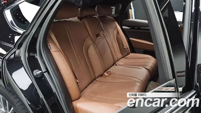 Genesis G80 Бензин 2.5 турбо 2WD — Фото автомобиля 11