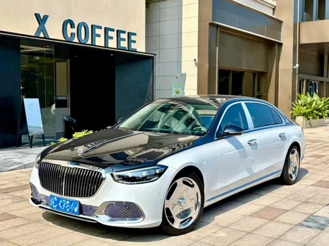 Фотография автомобиля — Mercedes-Benz Maybach S-Class