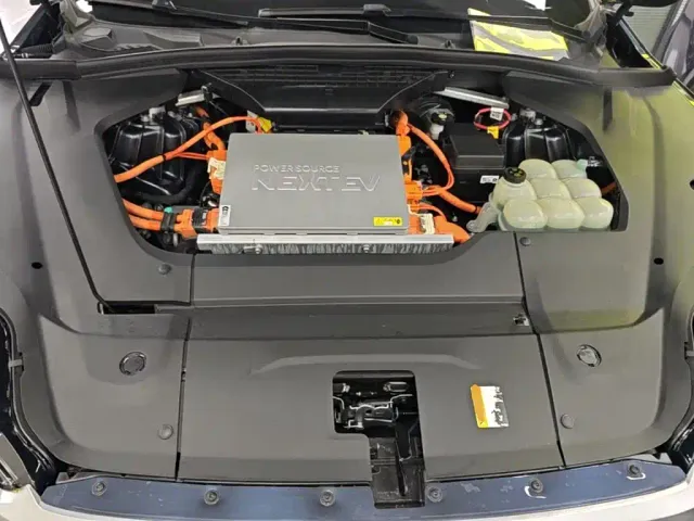 NIO NIO ES8 2020 Model 580KM Signature Edition 6-Seater — Фото автомобиля 19