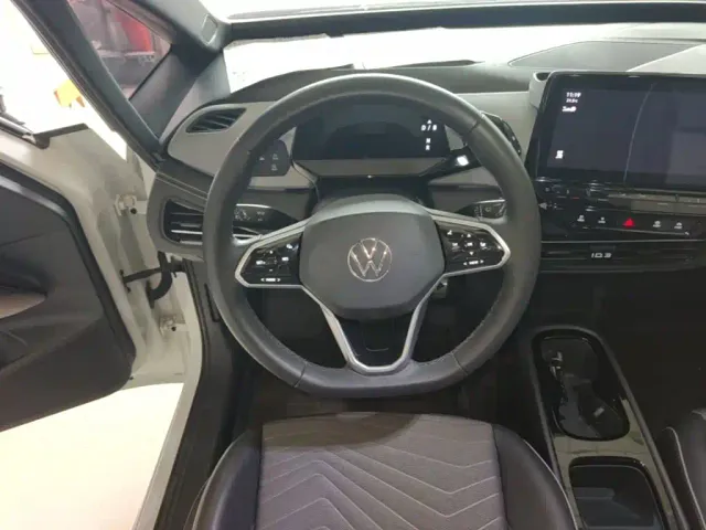 Volkswagen ID.3 — Фото автомобиля 10